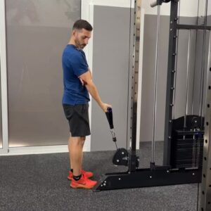 Curl de bíceps unilateral (polea baja)